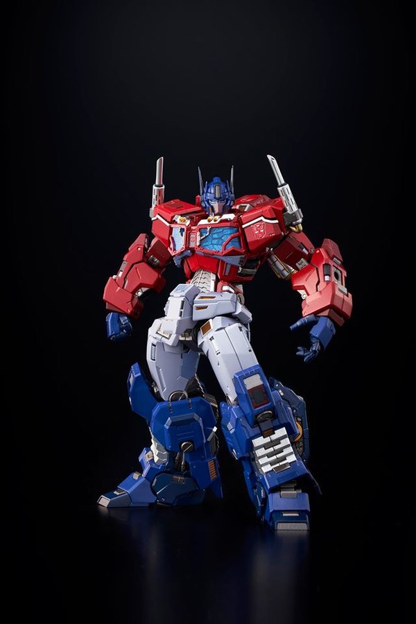 Flame Toys Kuro Kara Kuri Optimus Prime Promo Gallery 03 (3 of 21)